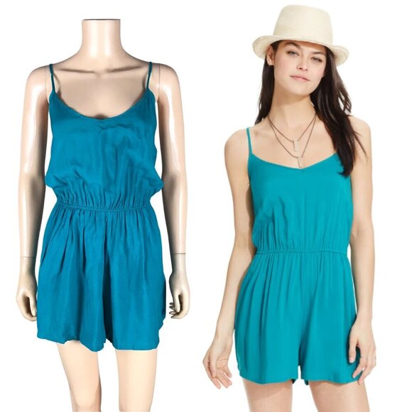 ULTRA FLIRT Juniors' Turquoise Sleeveless Romper w/Cinched Waist NWT Small - Picture 1 of 9